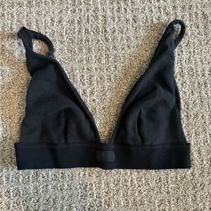 SKIMS Plunge Bralette